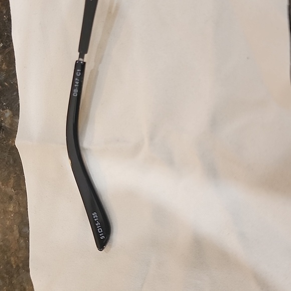 David Benjamin Eyeglasses. Metal frames with unique cut out detail. - Picture 5 of 7